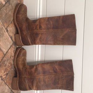 Frye campus boot